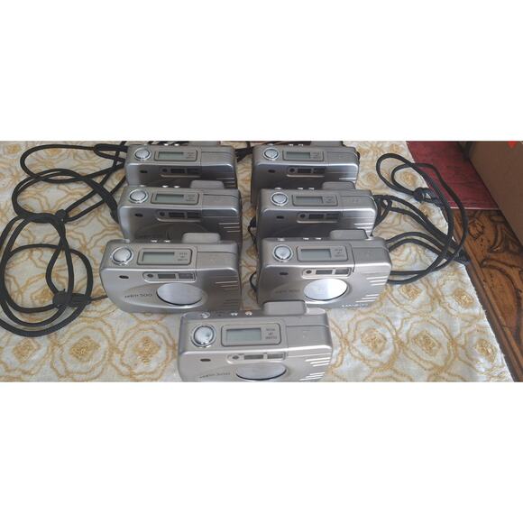 Minolta Vectis 300 point & shoot film camera- stainless steel- NM- Works great! - Picture 6 of 8